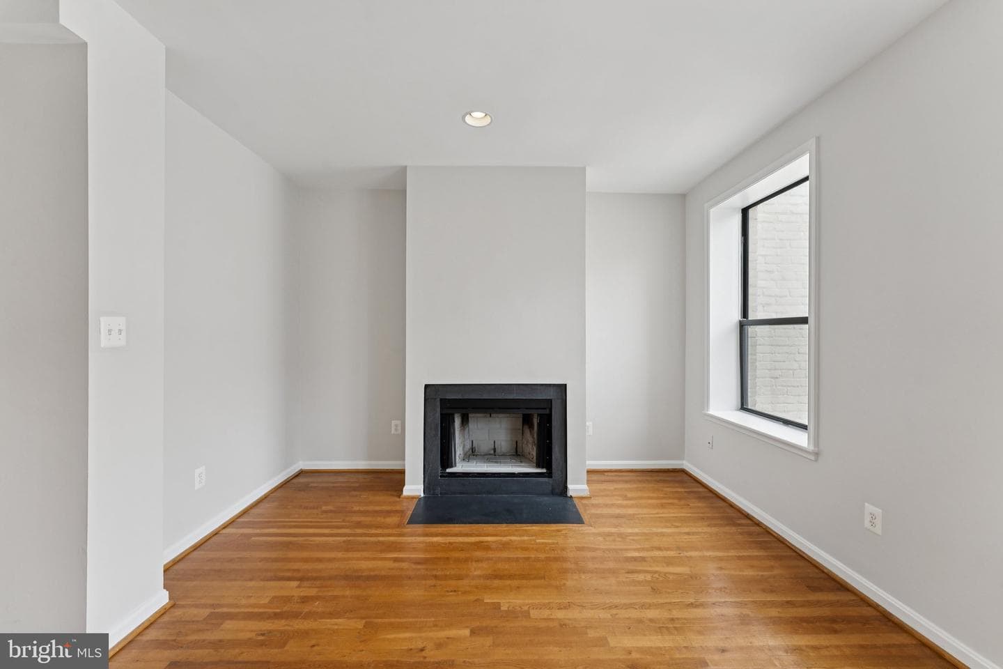 2145 California Street NW #303 photo 7