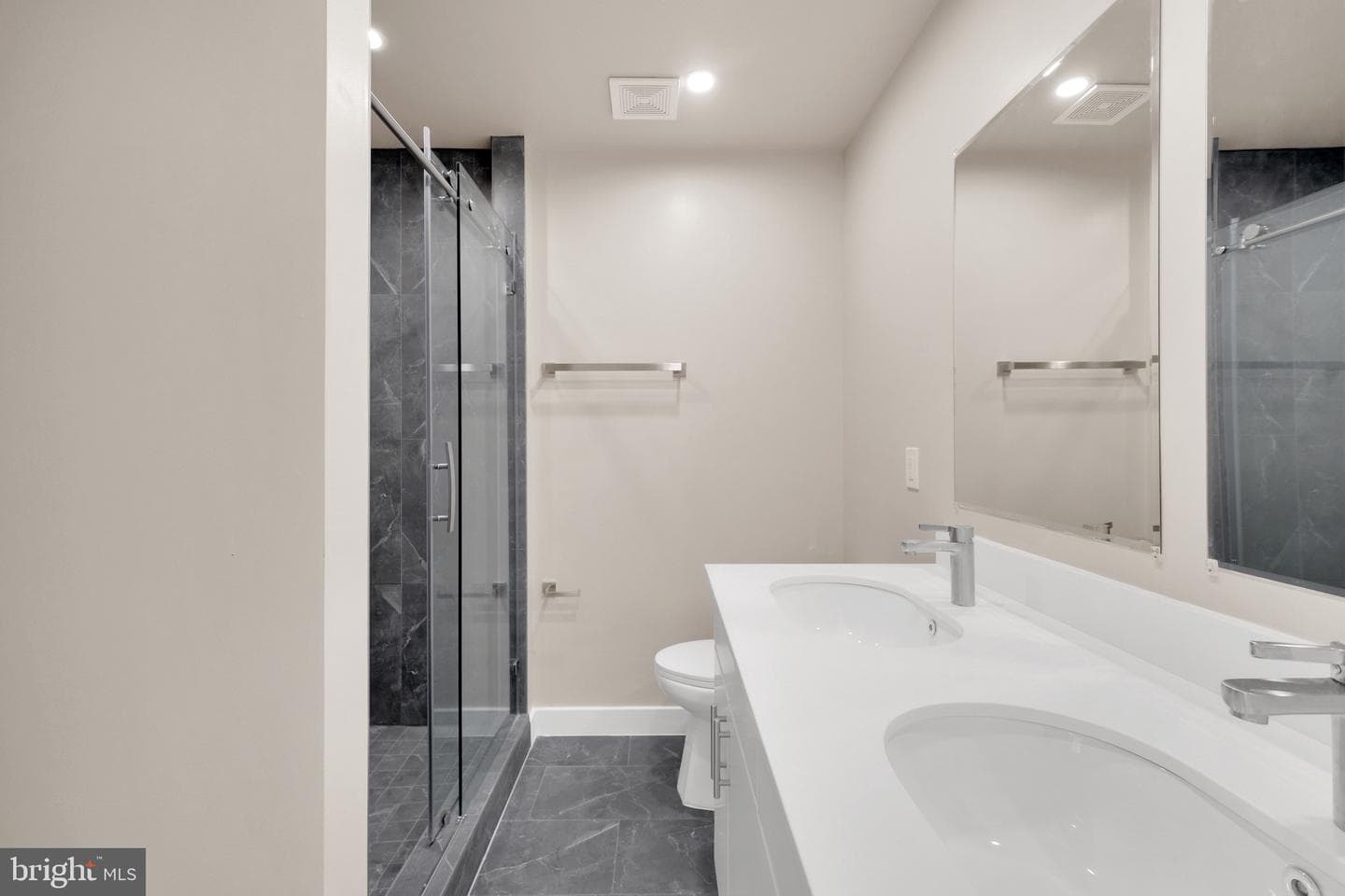 854 Xenia Street SE #102 photo 24
