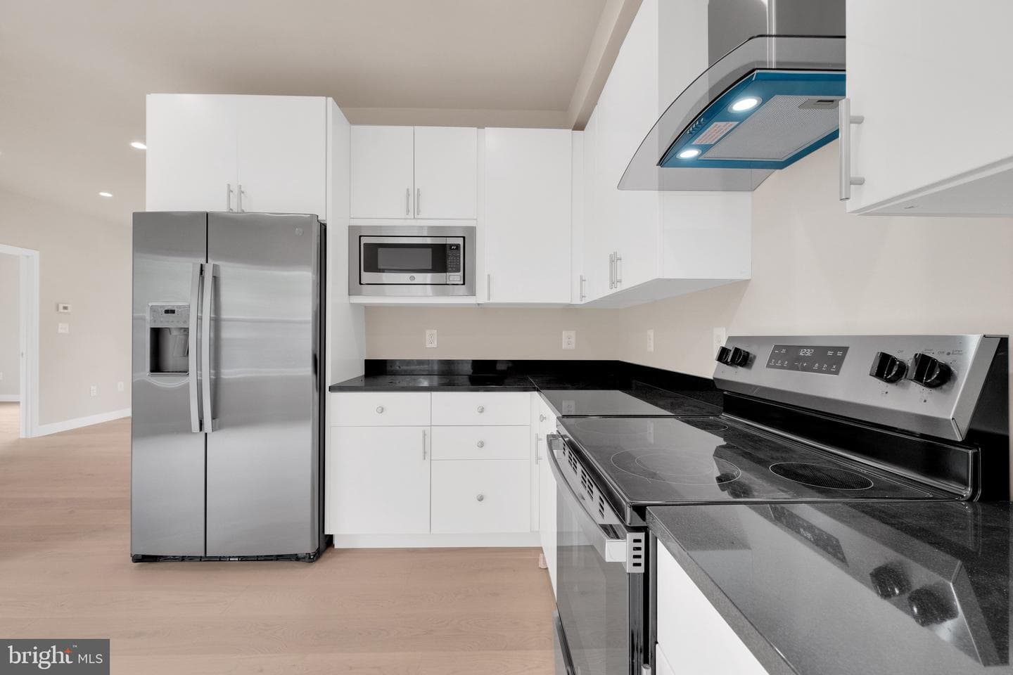 854 Xenia Street SE #102 photo 8