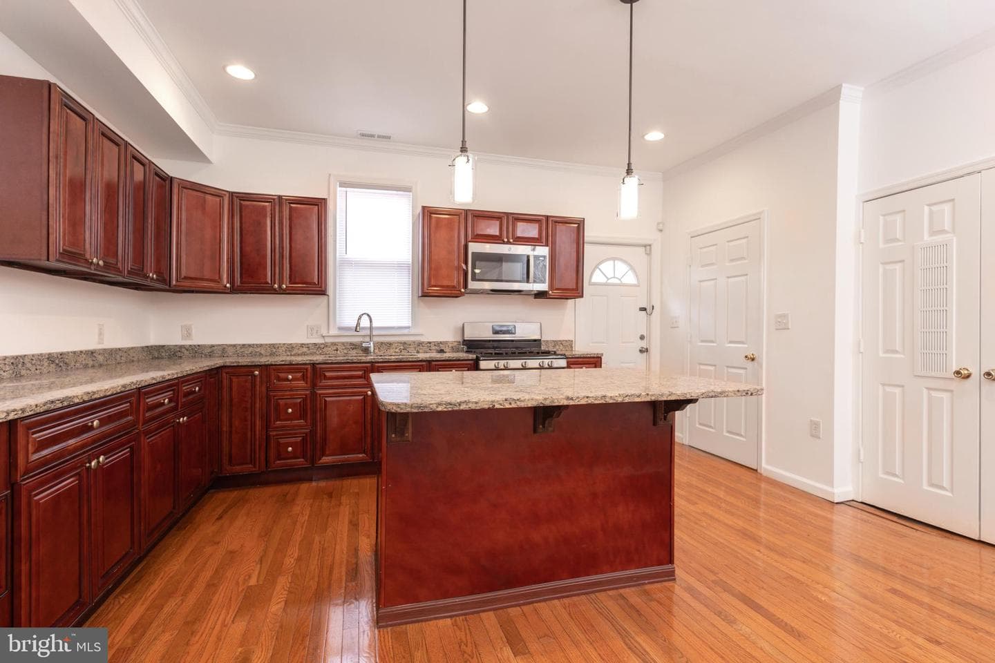 1911 17th Street SE photo 6