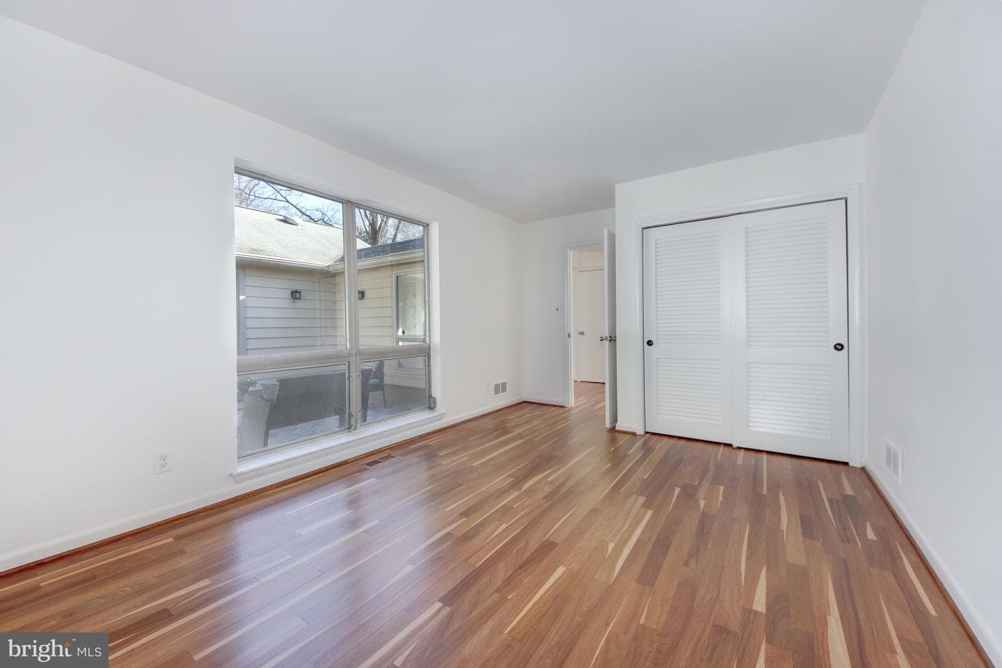 5814 Macarthur Boulevard NW photo 10