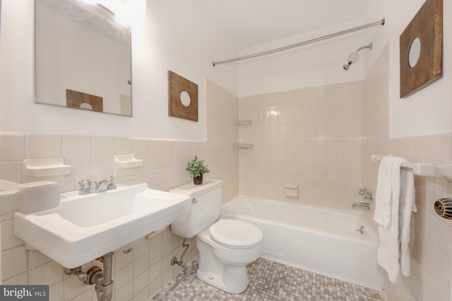 5814 Macarthur Boulevard NW photo 21