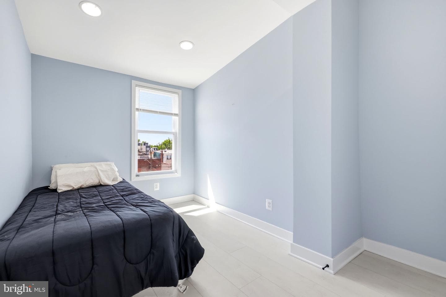706 NW Longfellow Street NW photo 47