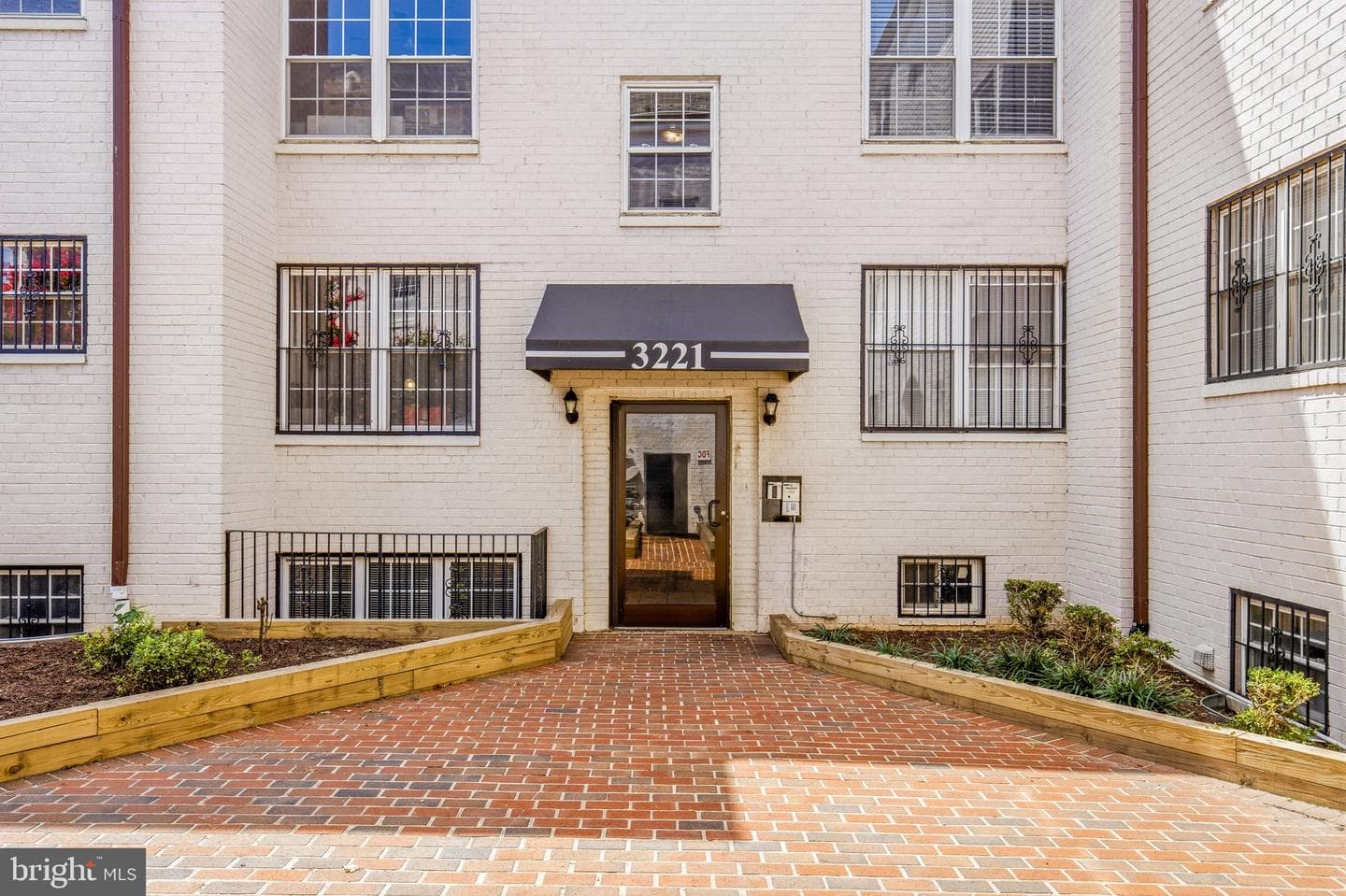 3221 8th Street SE #1 photo 2