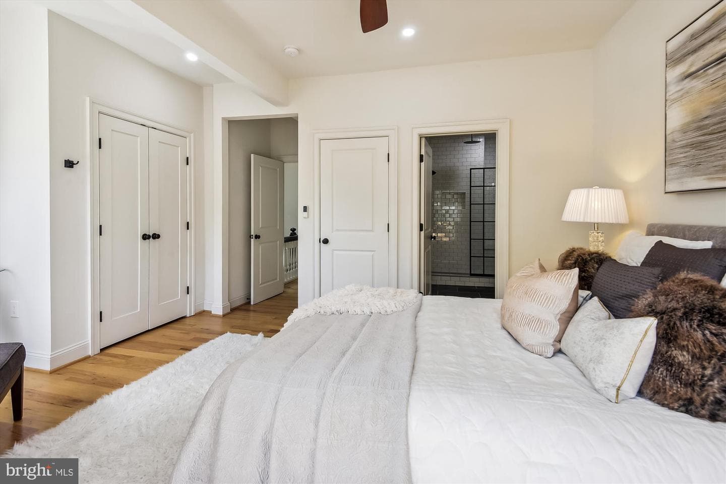 1214 East Capitol Street NE photo 11