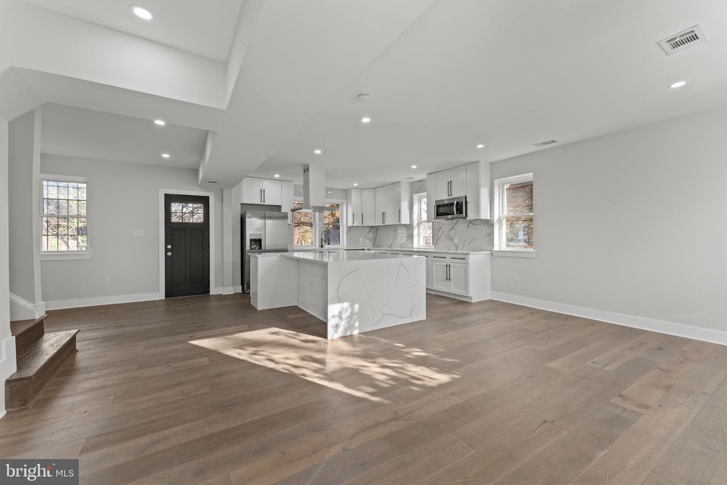 33 Nicholson Street NW photo 12