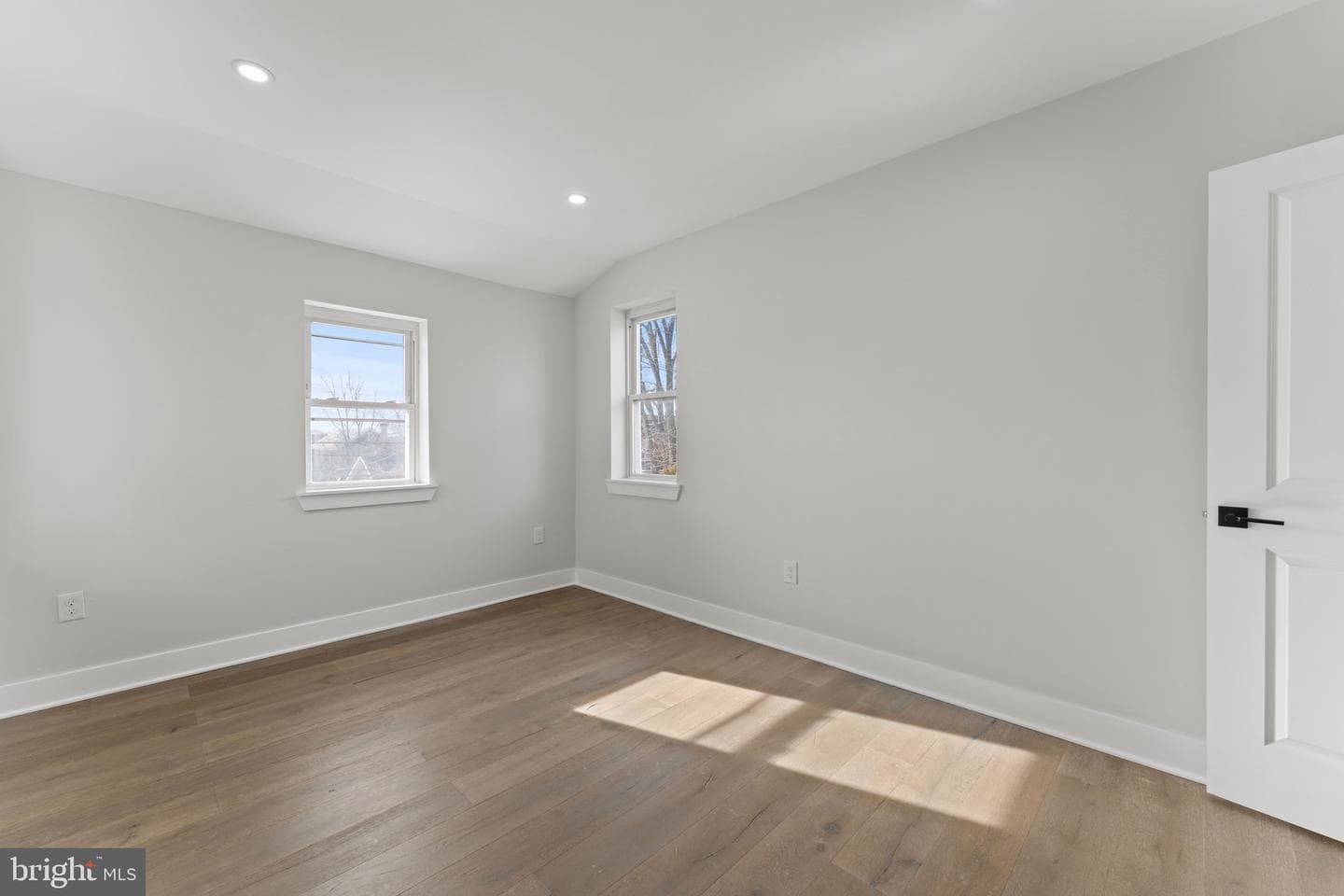33 Nicholson Street NW photo 35