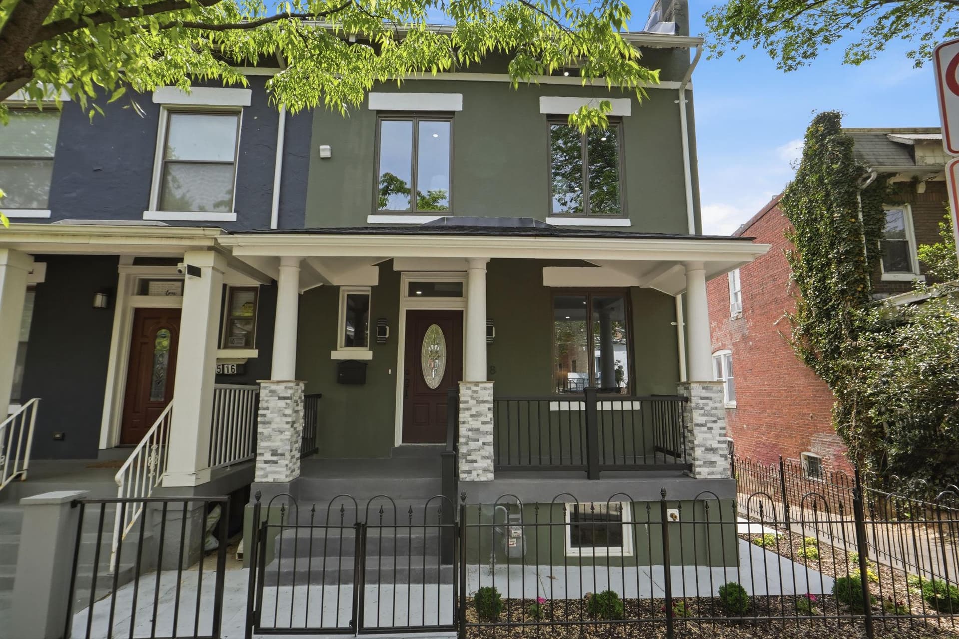 518 Columbia Road NW photo 2