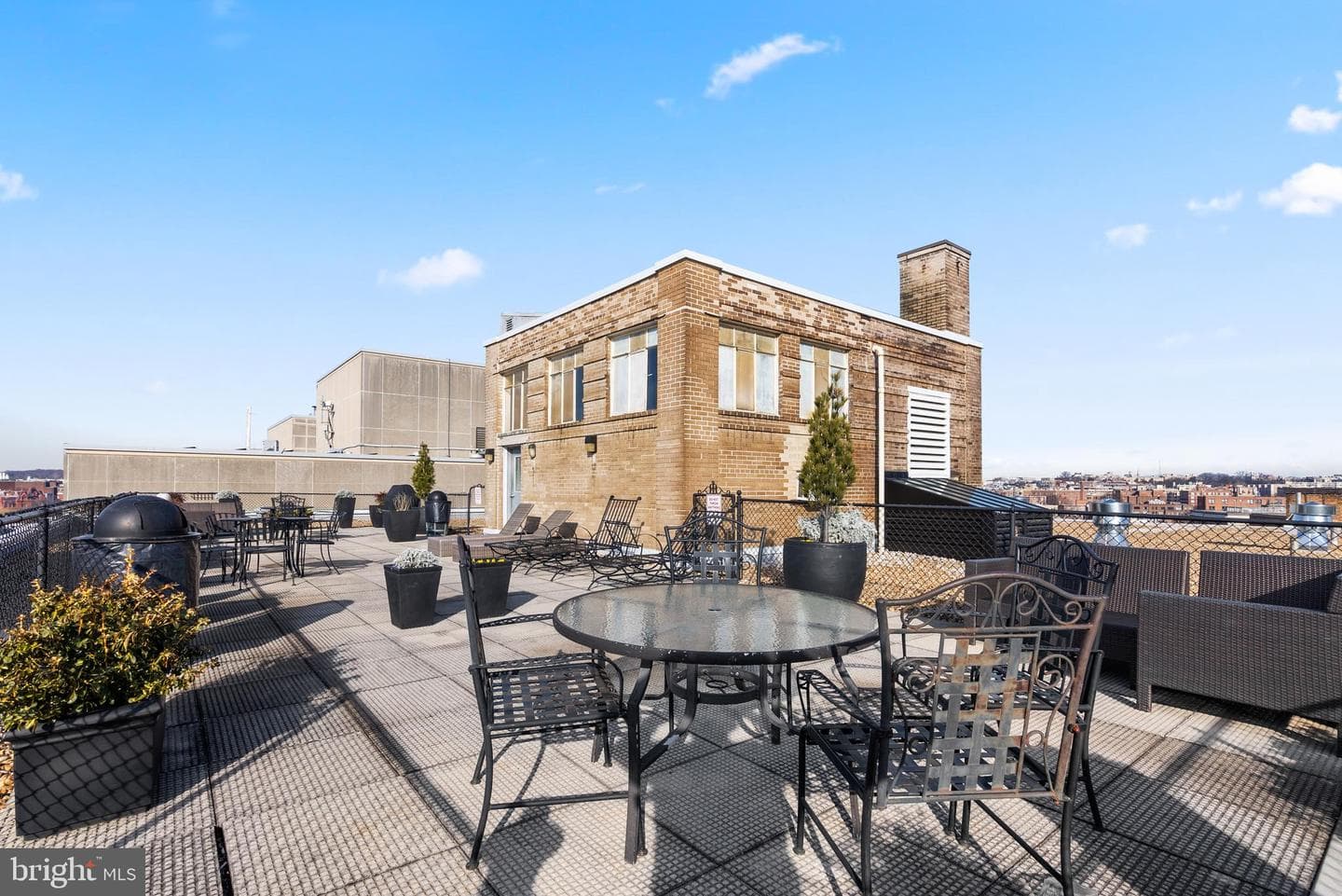 1727 Massachusetts Avenue NW #502 photo 21