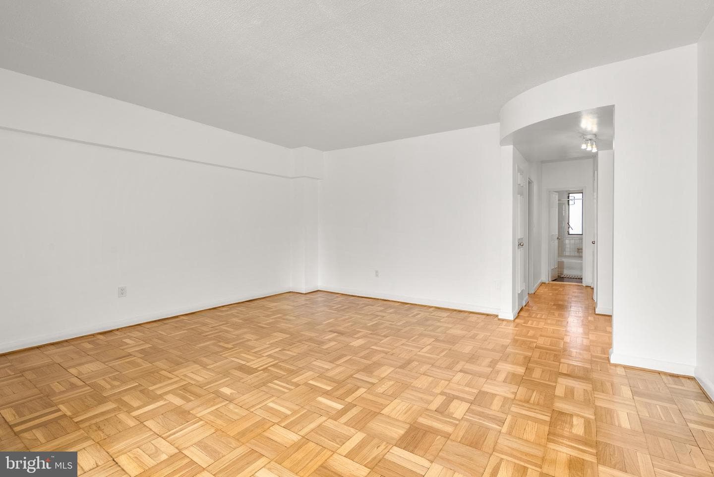 1727 Massachusetts Avenue NW #502 photo 4
