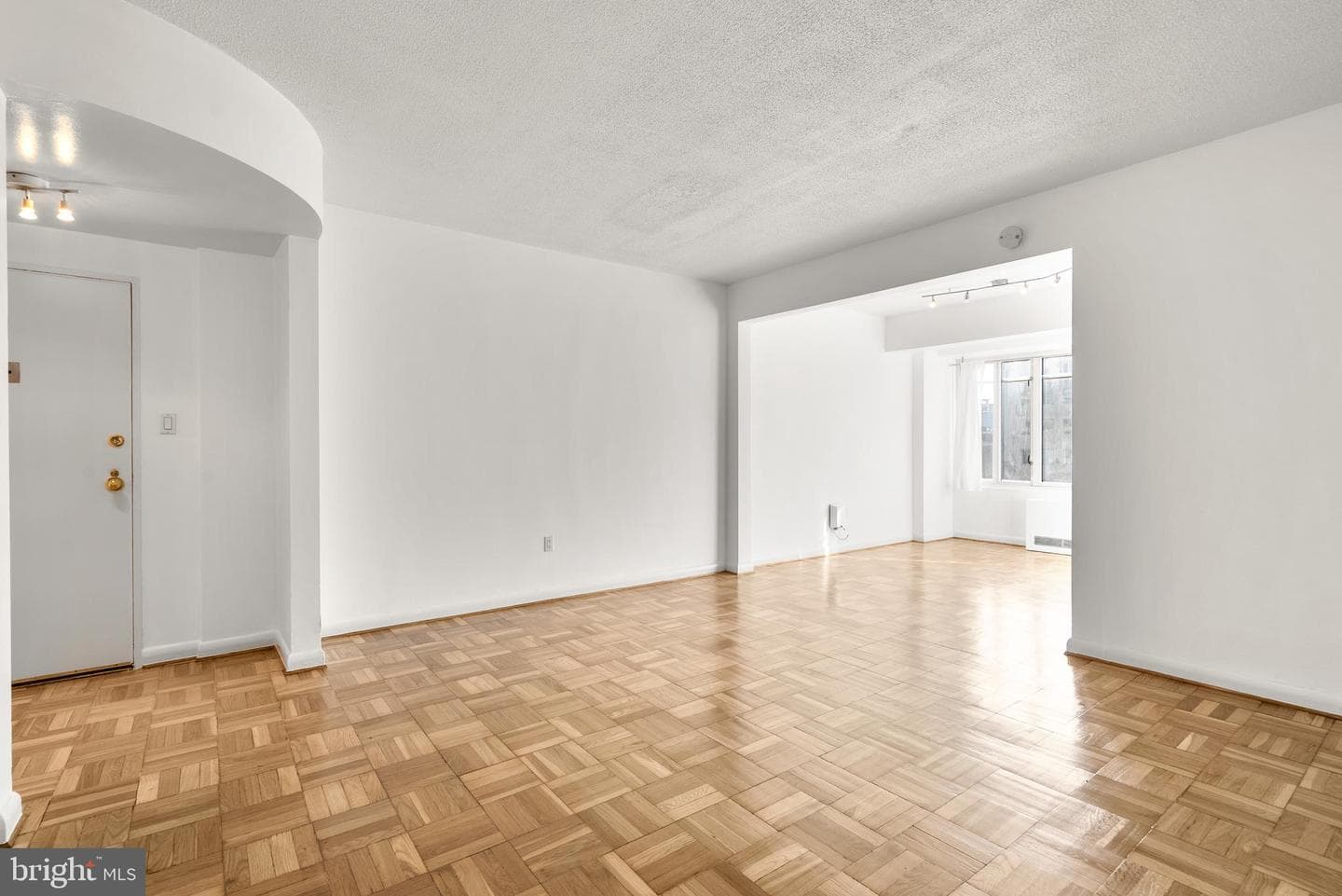 1727 Massachusetts Avenue NW #502 photo 5