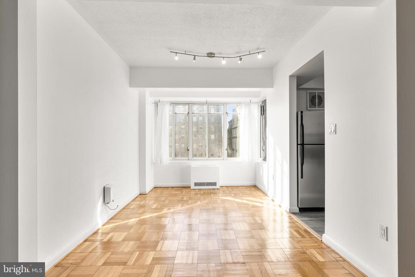 1727 Massachusetts Avenue NW #502 photo 6