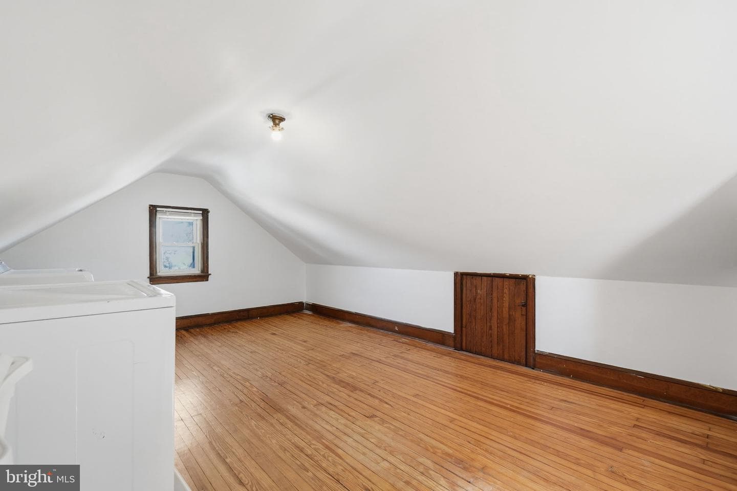1927 Quincy Street NE photo 13