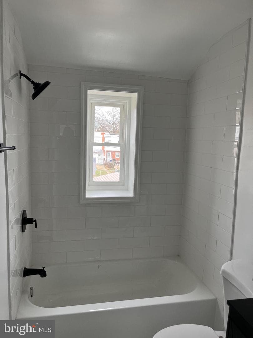 79 Elmira Street SW photo 8