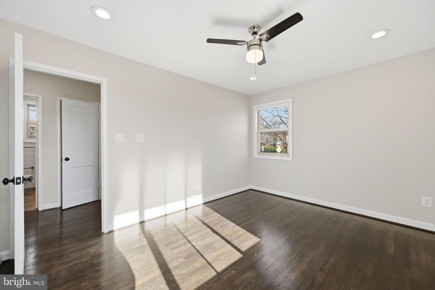 5701 Chillum Place NE photo 20