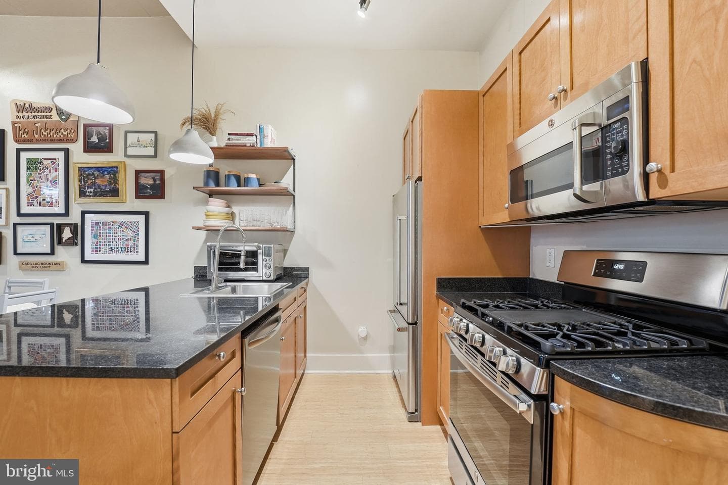 2328 Champlain Street NW #302 photo 12