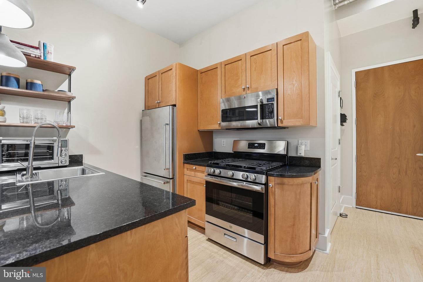 2328 Champlain Street NW #302 photo 13