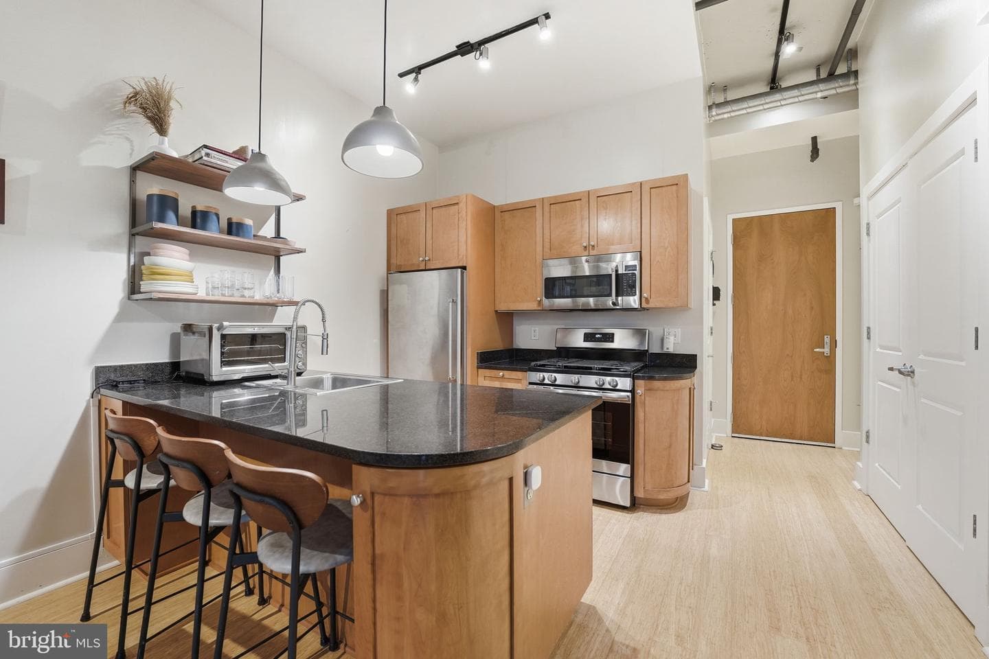 2328 Champlain Street NW #302 photo 14