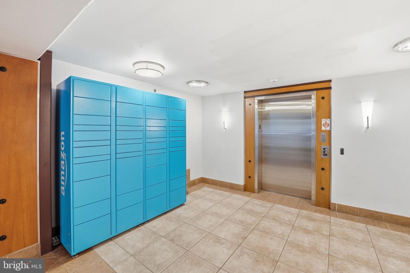 2328 Champlain Street NW #302 photo 9