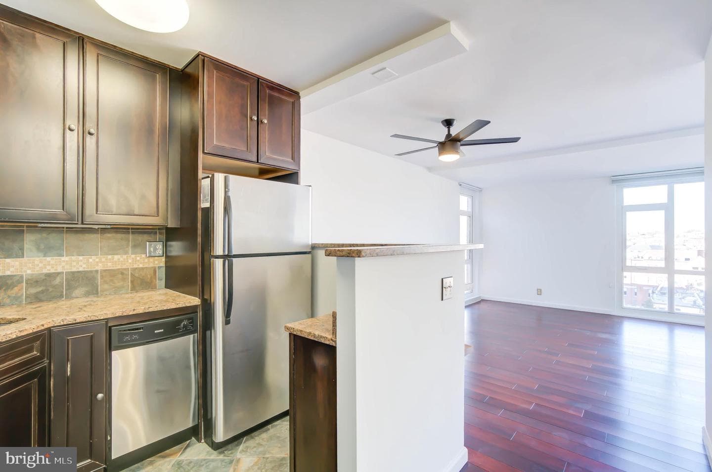 1545 18th Street NW #907 photo 8