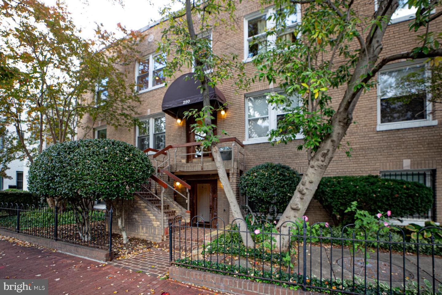 220 13th Street SE #24 photo 1
