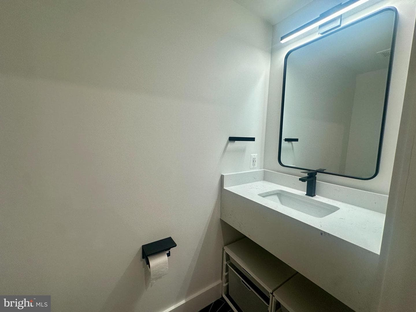 718 6th Street NE #1 photo 9
