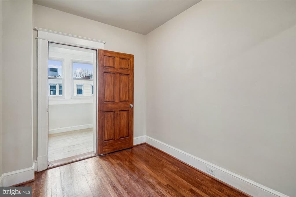 1154 4th Street NE photo 11