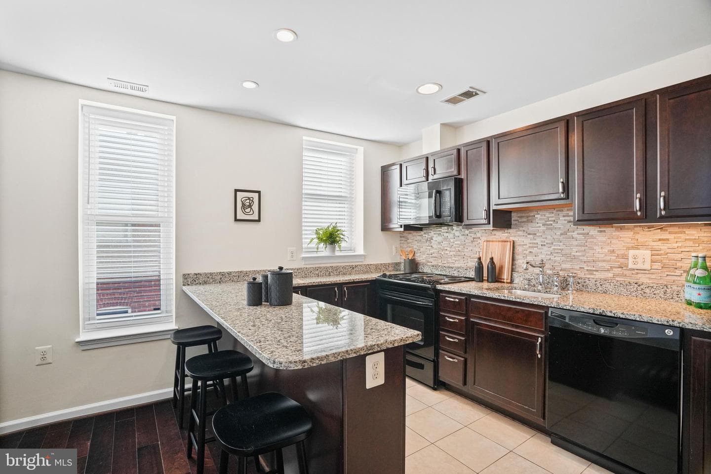 2627 Adams Mill Road NW #402 photo 8