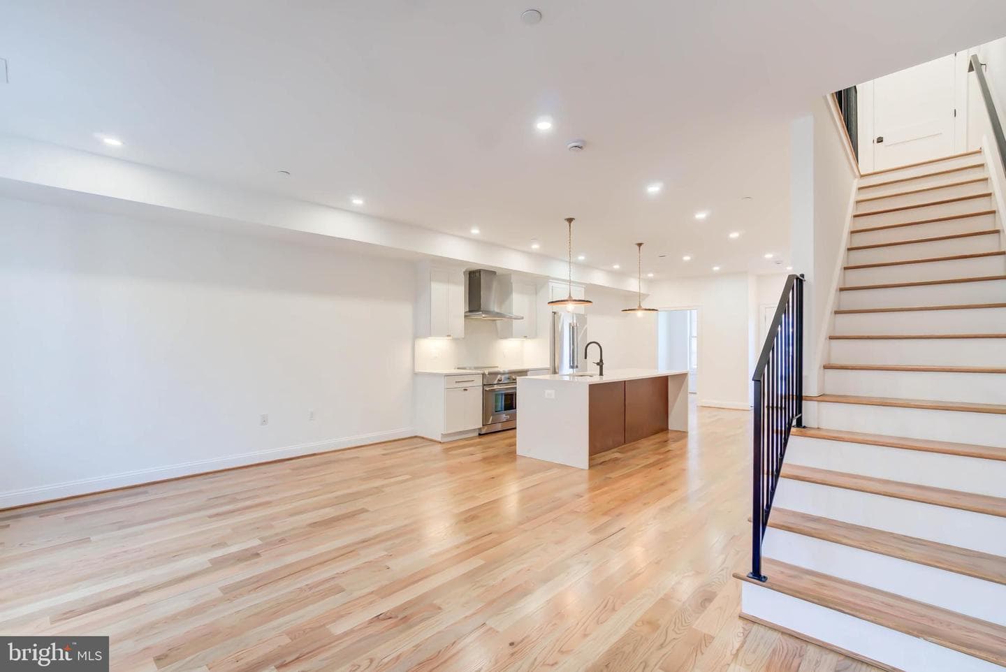 2910 18th Street NW photo 4