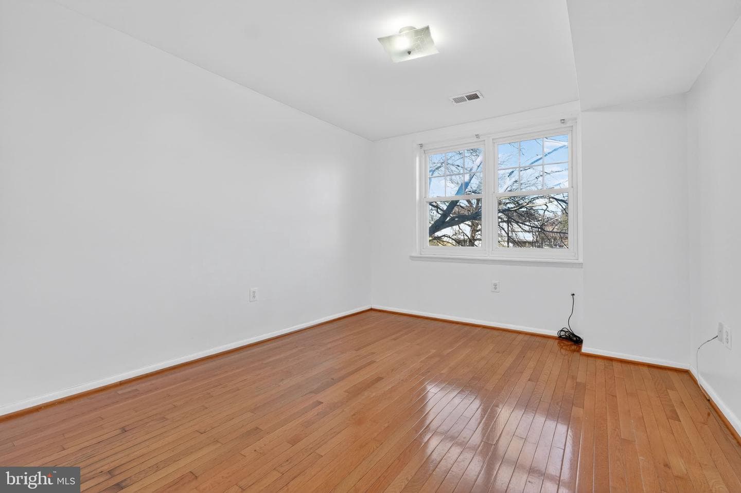 1718 Montana Avenue NE #1718 photo 9