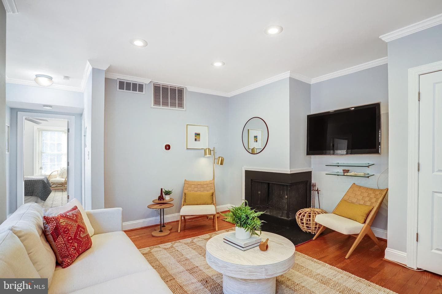 115 E Street SE #302 photo 4