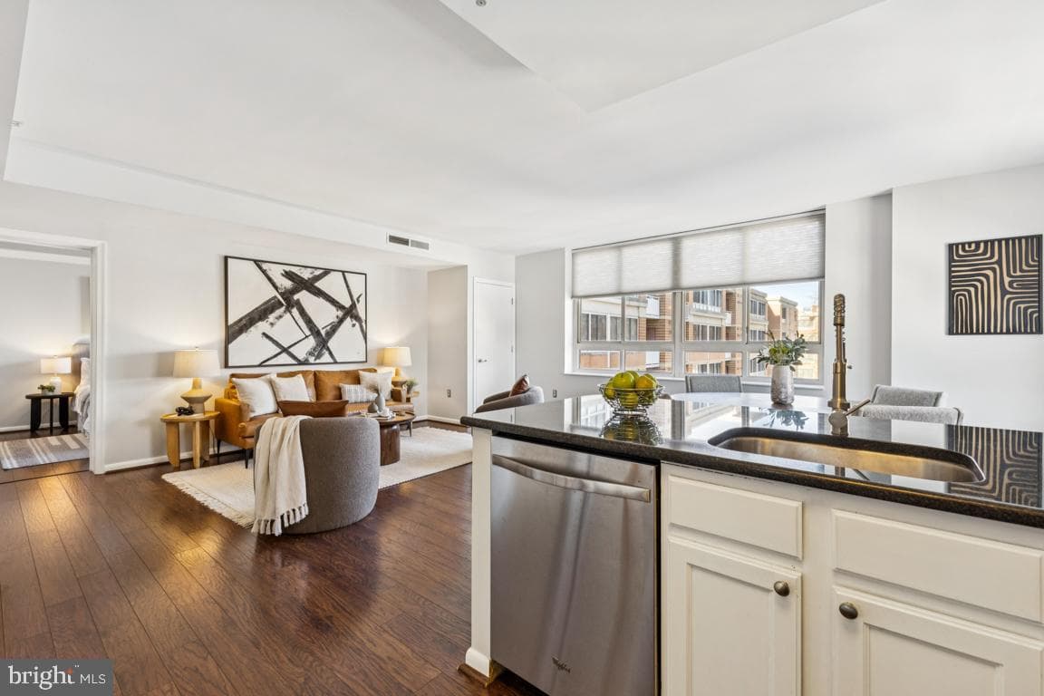 355 I Street SW #501 photo 12