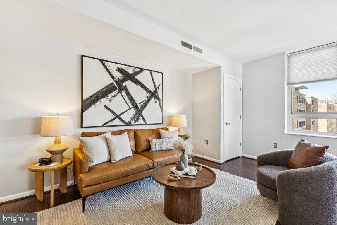 355 I Street SW #501 photo 3