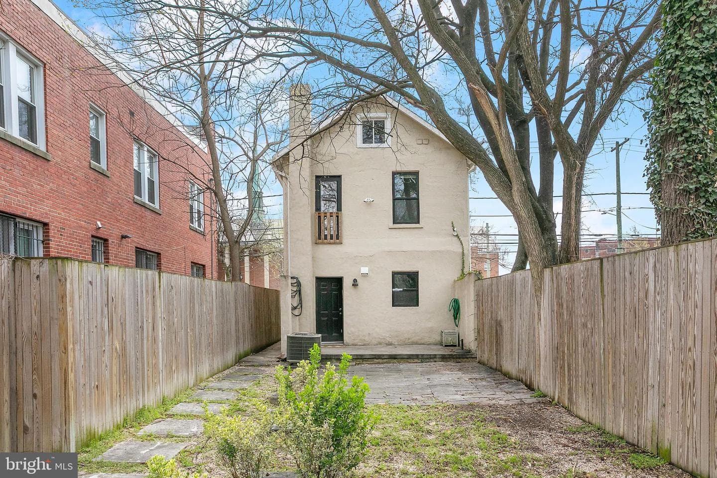 612 Alabama Avenue SE photo 34