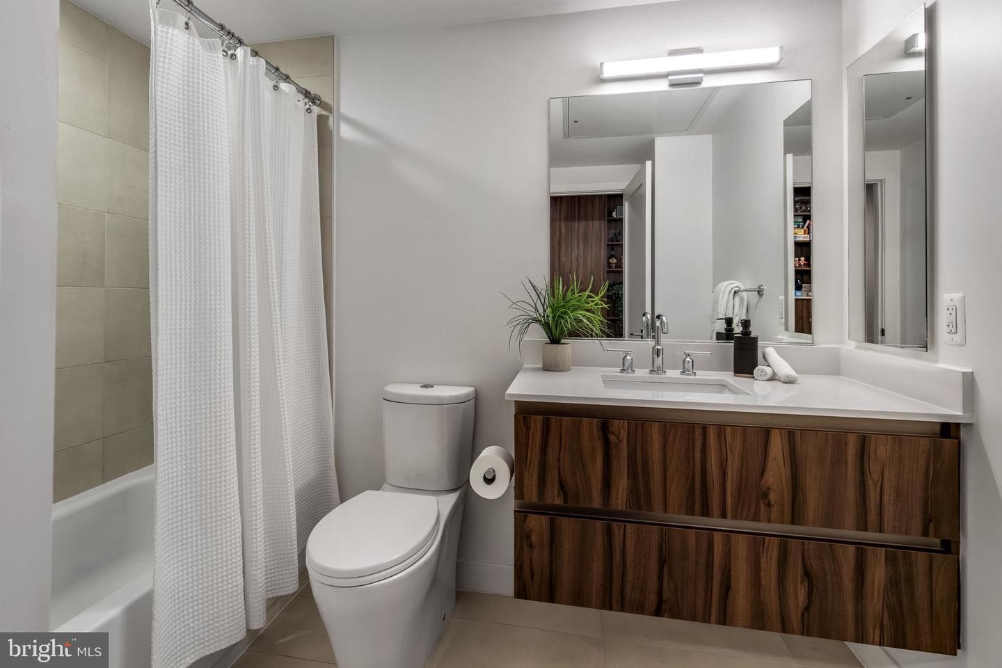 37 L Street SE #803 photo 21