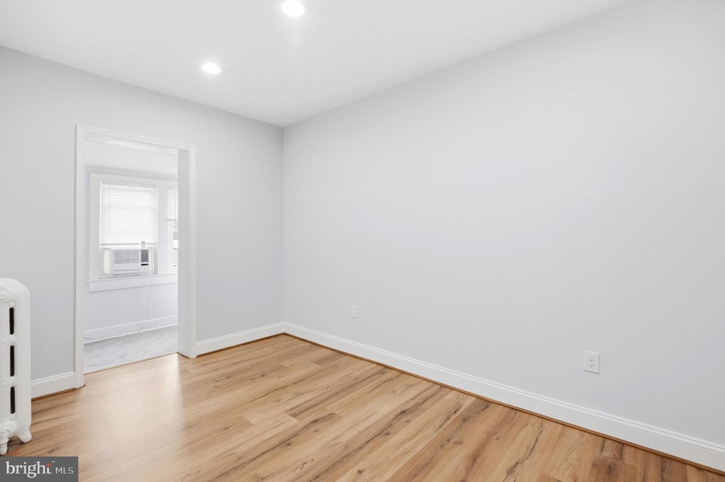 237 15th Street SE photo 17