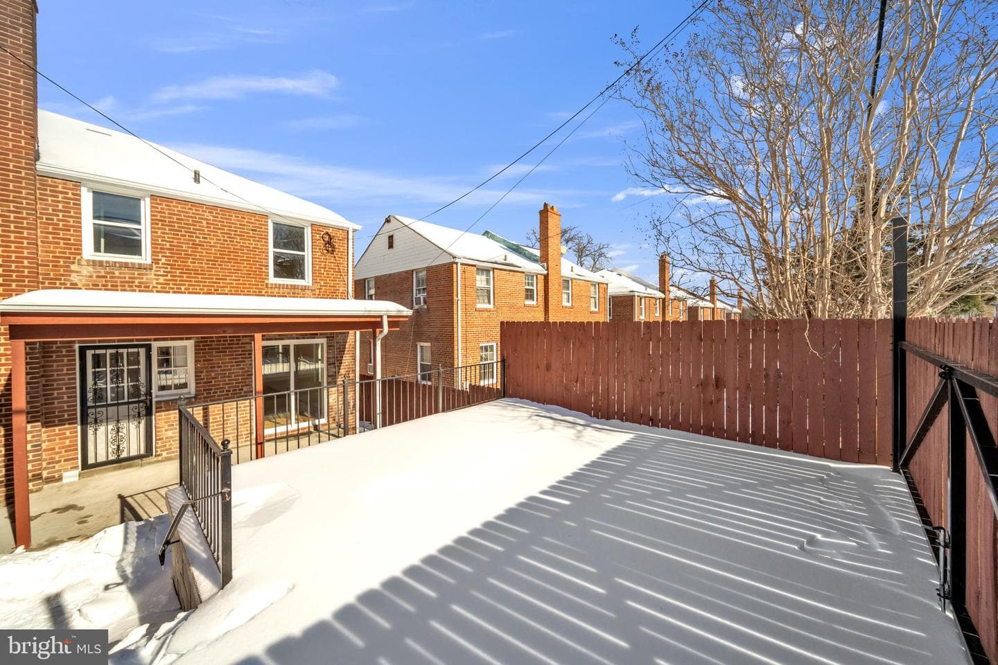 647 Emerson Street NE photo 23