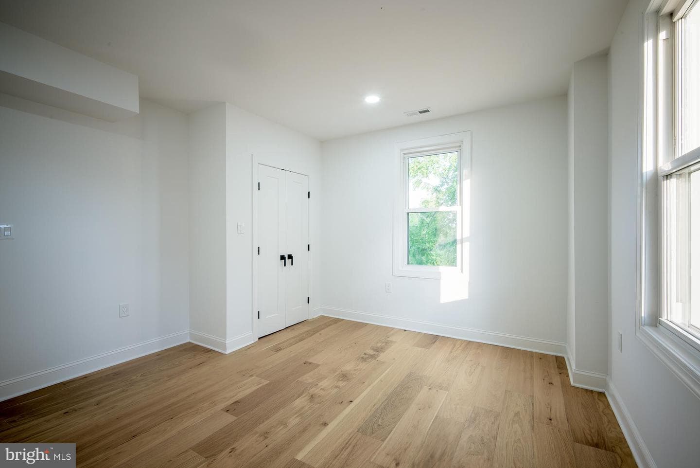 2907 Carlton Avenue NE photo 30