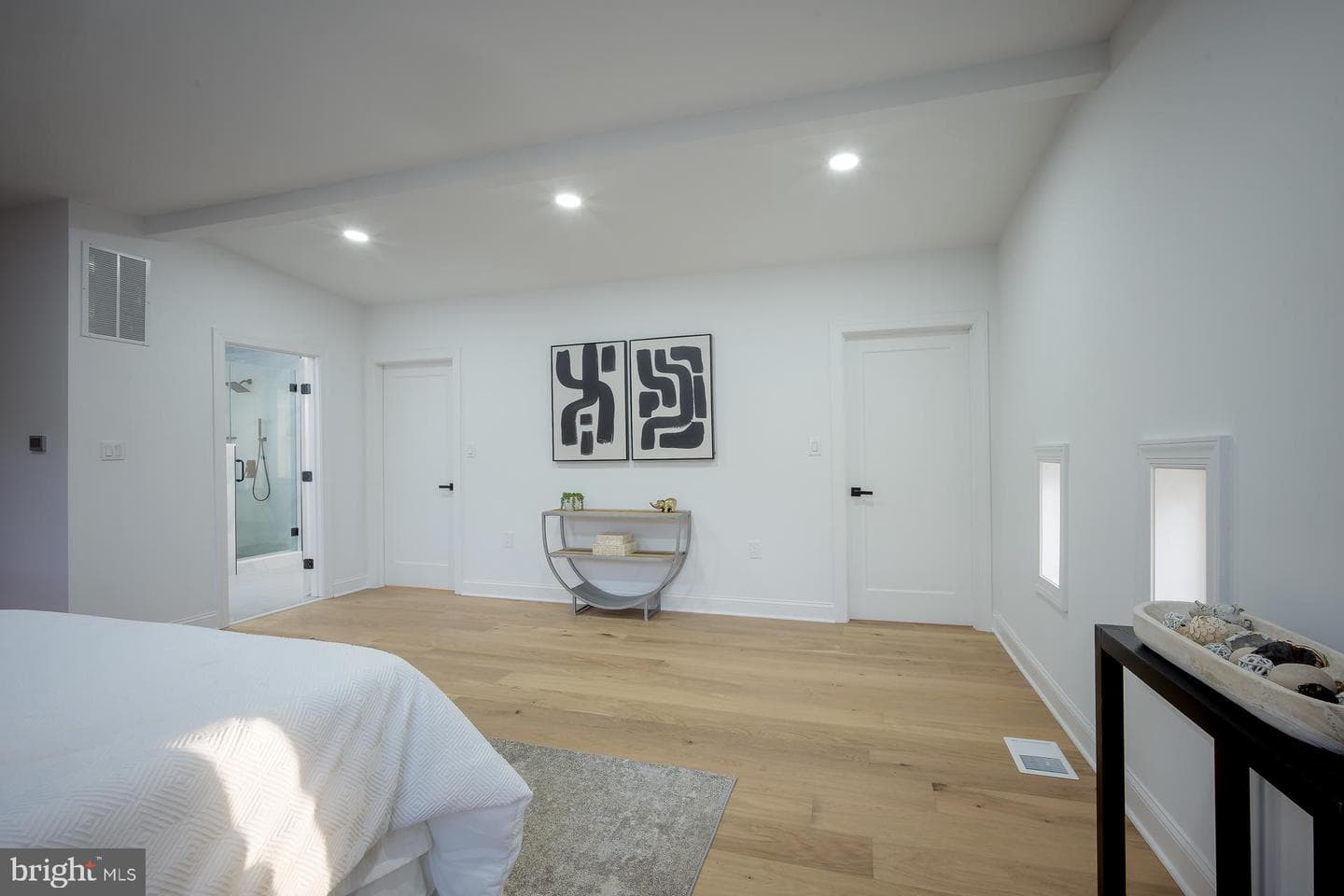 2907 Carlton Avenue NE photo 43