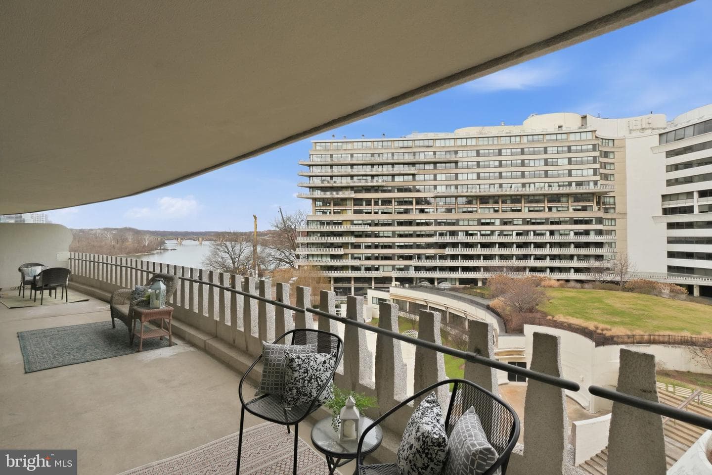 700 New Hampshire Avenue NW #609