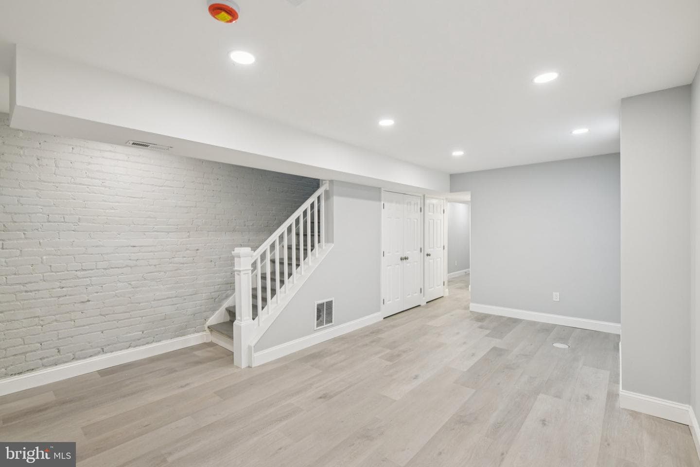 729 Madison Street NW photo 47