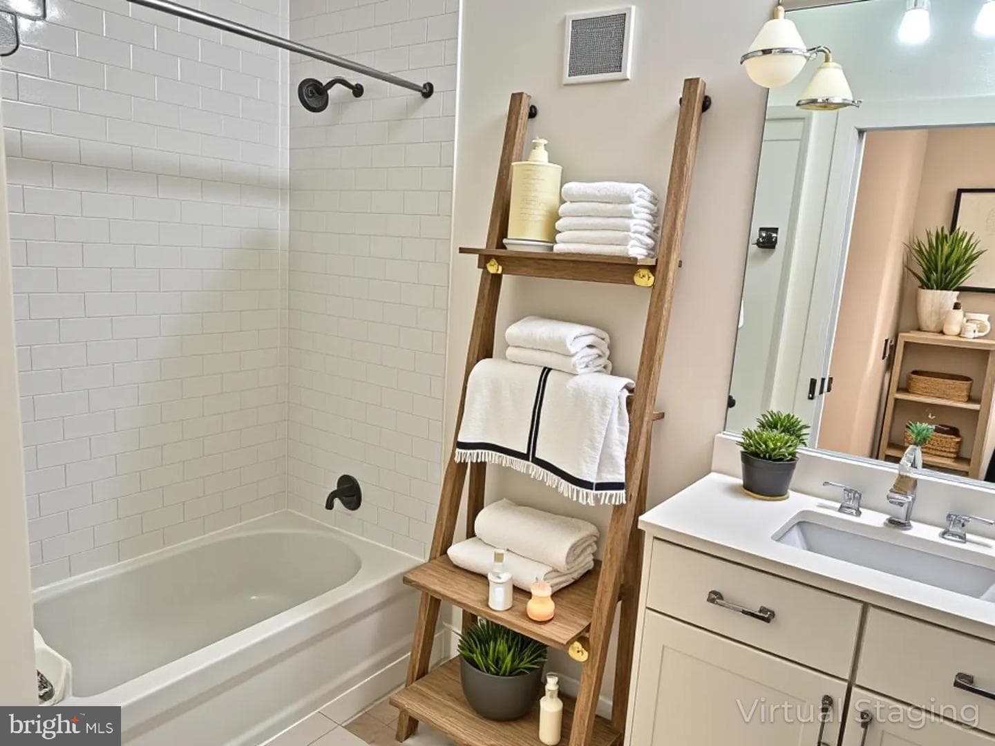 1412 Chapin Street NW #302 photo 8