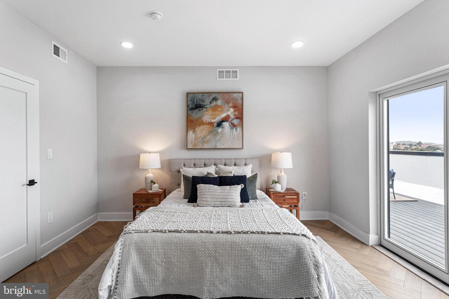 1516 East Capitol Street NE #t photo 26