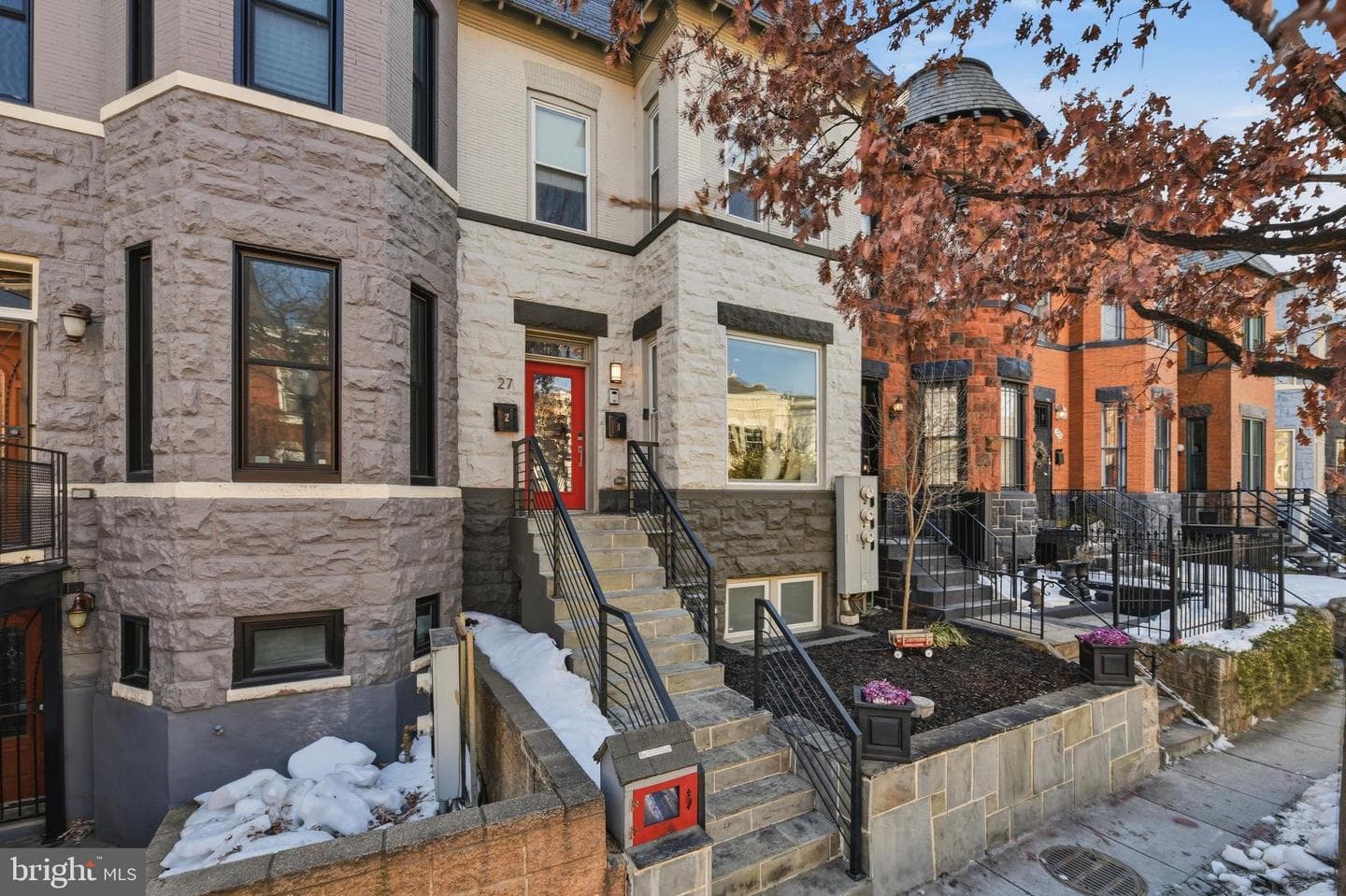 27 Quincy Place NE #1 photo 3
