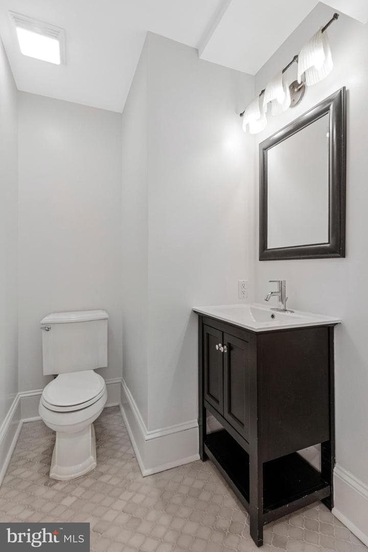 629 4th Street NE #1 photo 14