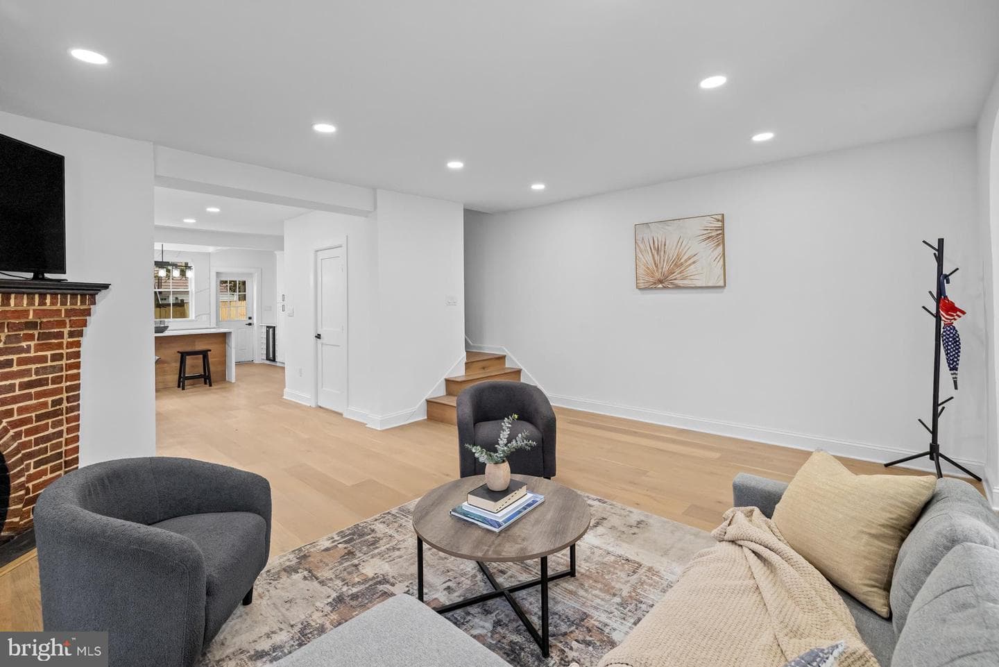 536 Oneida Place NW photo 11