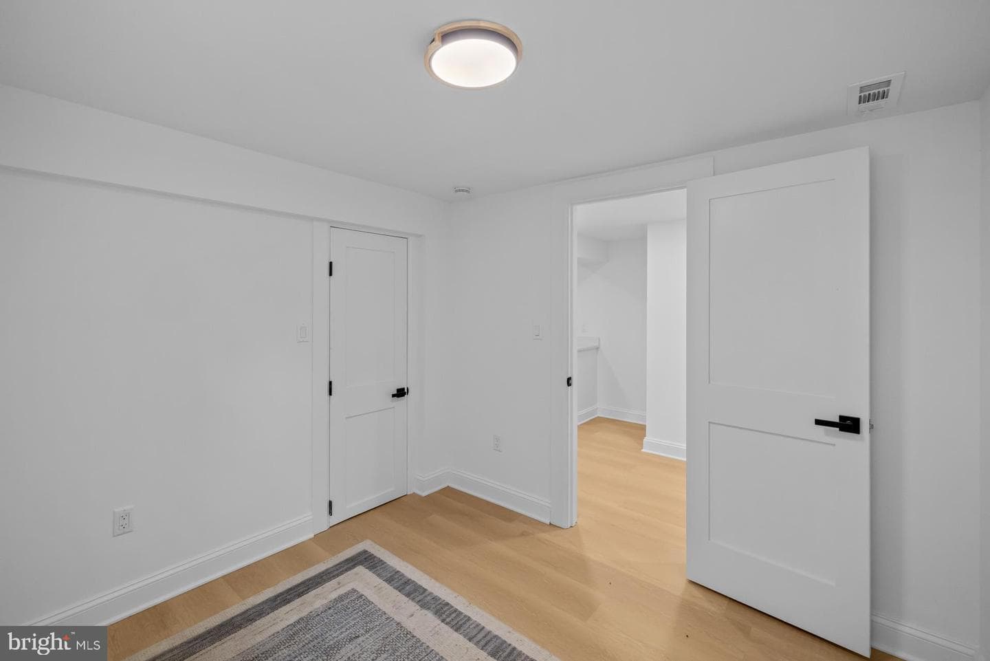 536 Oneida Place NW photo 39