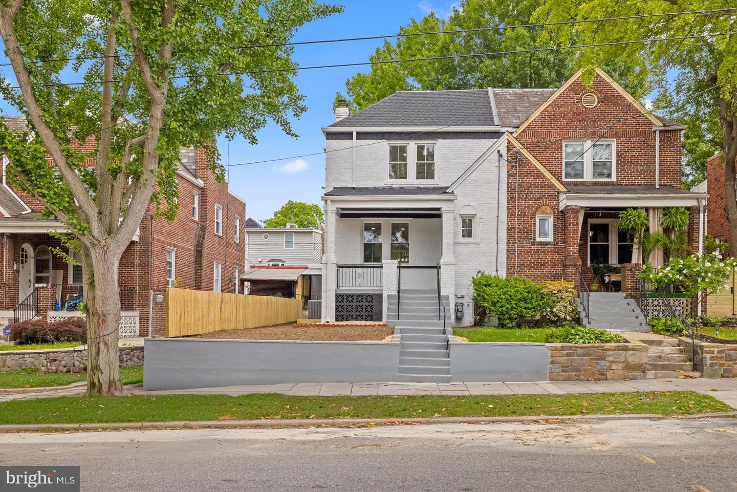 536 Oneida Place NW photo 4
