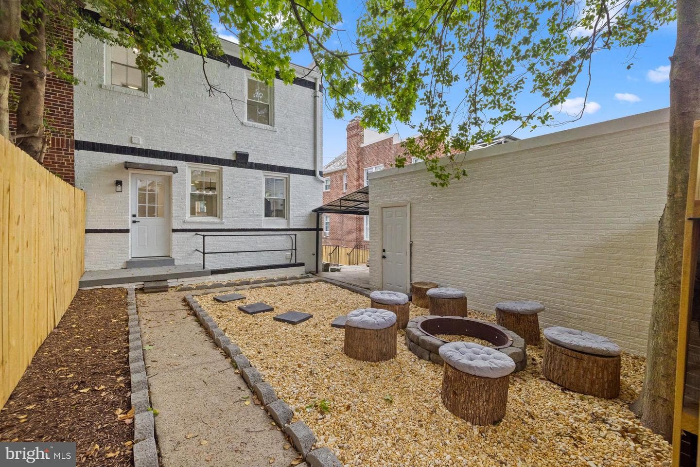 536 Oneida Place NW photo 45
