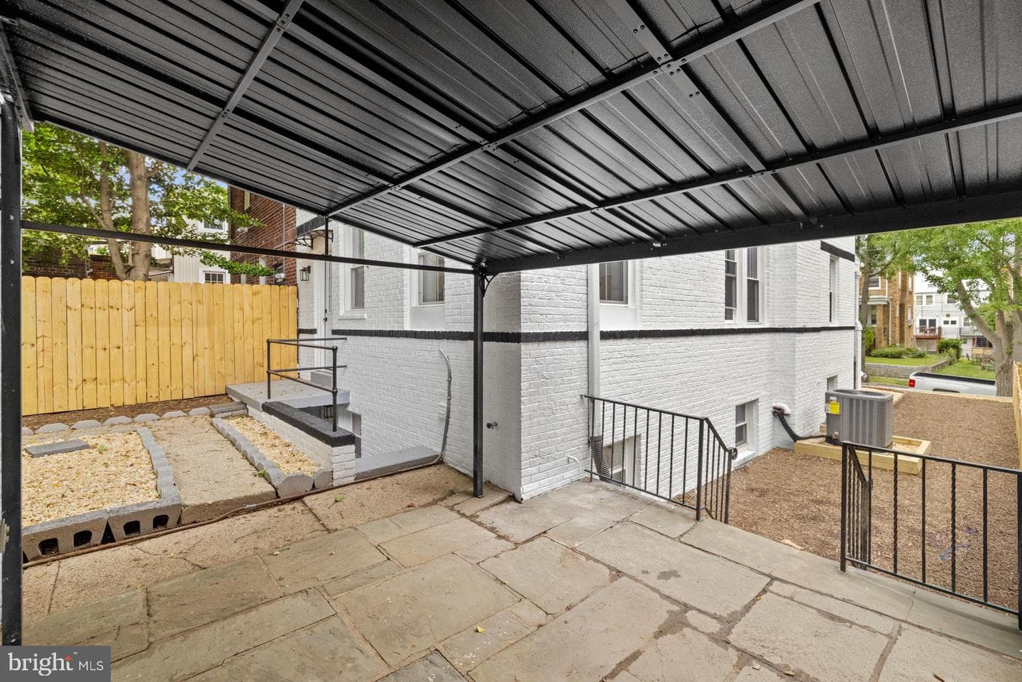 536 Oneida Place NW photo 48